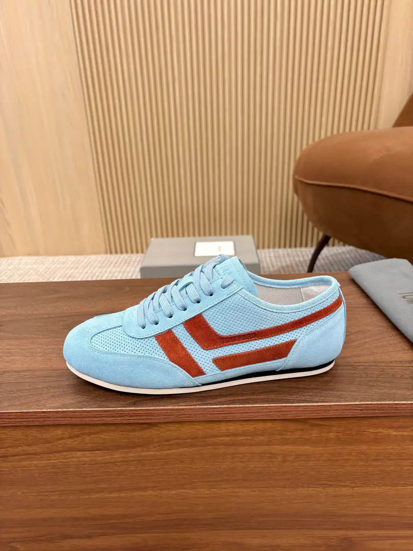 Plant Tom Ford. TOM FORDNew money., The cargo. J1595ICL NCREAM Functions: Breathe. Pattern: Sports and leisure shoes Gender application: Men Close: Tie it. Is the market equal?: Yes. Applied scene: Sports The cargo.: J1595ICL NCREAM Fabulous.: Cowskin.. Rubber Description: Bandage Design·The shoe-tucking thing has a tattoo.．The shoe side with the logo.．The back of the back and back with the logo.．In the eye.．Bottom of foam rubber·Rubber soles, 39-44（38/45/46- It's a deal.）The transmission will blow.………[John.][John.][John.][John.]