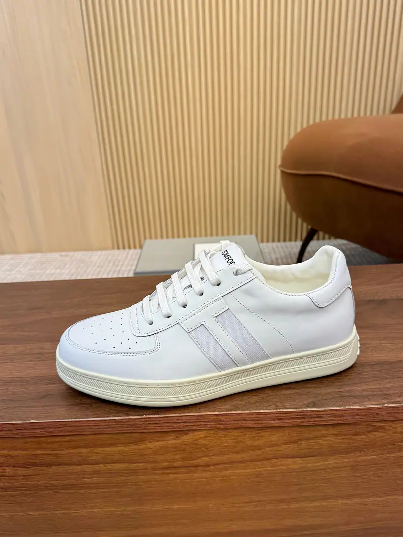 Minoru.🎤🎤TOM FORDTom Ford's got a new classic., A piece never out of date.tom fordLeisure men's shoes., Head-story pearls., Low-band with flat-headed round-head shoes., The line of the bus., In the cow's skin., The upper feet are cozy and simple., SideTPunctuated, It's a very good one.[John.], It's a classic shoe from the men's shoe cabinet., You deserve it.[Applause.][Applause.]. [John.][John.][John.][John.]The transmission will blow., 39-44Code38/45/46Customised. [John.][John.][John.][John.][John.]