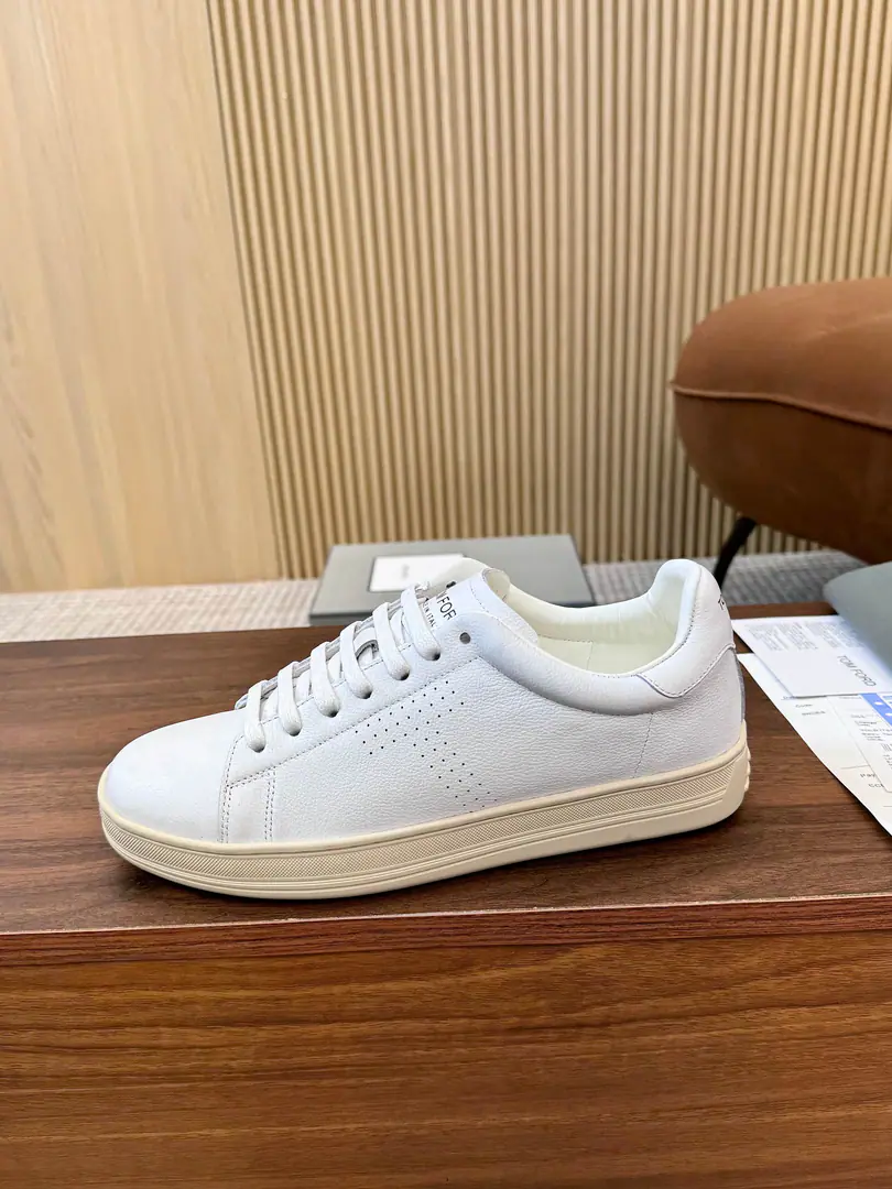 Minoru.🎤🎤TOM FORDTom Ford's got a new classic., A piece never out of date.tom fordMen's shoes., Head-story pearls., Low-bands with flat-headed round-head shoes., In the rubber-coated cow., The upper feet are cozy and simple., SideTPunctures, It's a very good one.[John.], It's a classic shoe from the men's shoe cabinet., You deserve it.[Applause.][Applause.]. [John.][John.][John.][John.]The transmission will blow., 39-44Code38/45/46Customised. [John.][John.][John.][John.][John.]