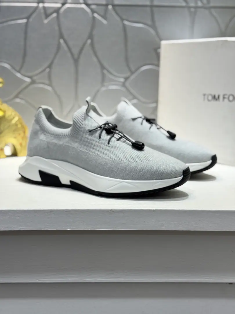 Get out of the factory.【Real value】🦑🦑【Tom FordFord. 】Same as the other two.[- You're so proud of yourself.]The original single-bombed sneakers. Importing fabrics with air fabric.👑1: 1Plain A sheep's shoes.👘I'm gonna need a pair of shoes.💪 Quality ♪ And a little bit of a bubble ♪🙏 🎁🎁！It's a good sport.！Codes: 38-44（45I'll make sure I don't change it.