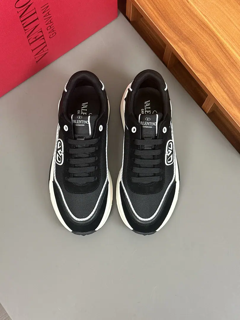 【VALENTION】Valentino. High-end quality Original List Shoe.: 🔝Napa Skin., A brand of airnet cloths and hot totems. Uchi.: Brand canvas. Otsumi!: It's so light.TPUBubbles·Rubber. Form Super-high-quality control.·- I'm doing a little work.: Highlight(High-end·- How expensive.·Slot) Size: 39-44（38, 45, Make a reservation.)