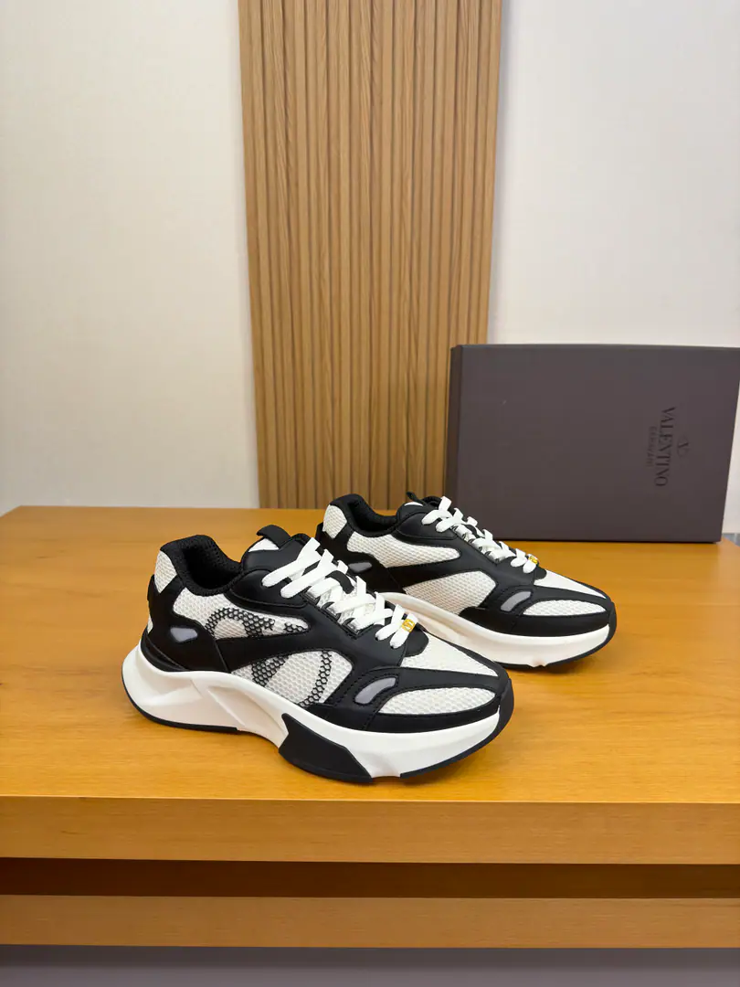 【VALENTION】Valentino. High-end quality Original List·Leisure sports shoes Shoe.: 🔝Environmental fabric, Brand, empty net canvas., Shoe colouring brand totem., Shoe tongue..Back up..Brandweaves Uchi.: Brand canvas. Otsumi!: It's so light.TPUBubbles·Rubber. Double-coloured base Super-high-quality control.·- I'm doing a little work.: Highlight(High-end·- How expensive.·Slot) Size: 39-44（38, 45, Make a reservation.)·VL03858