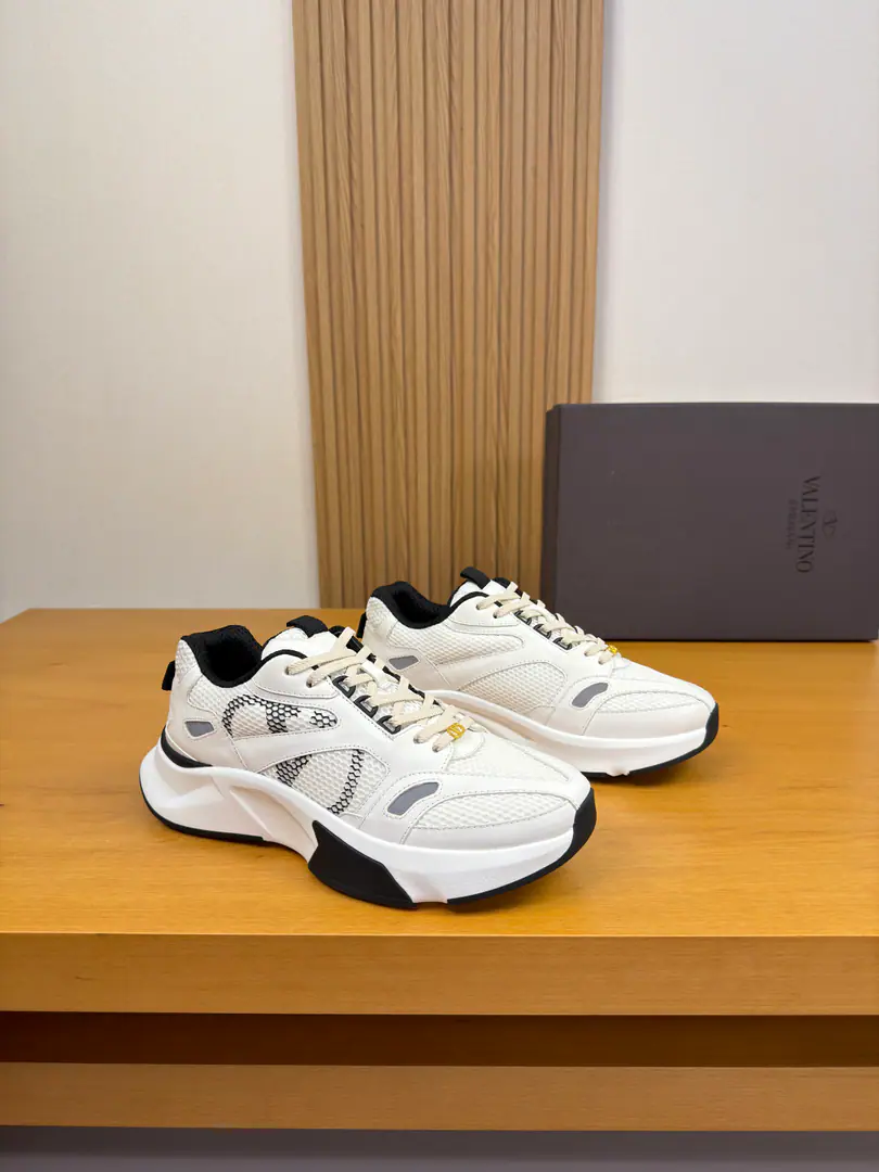 【VALENTION】Valentino. High-end quality Original List·Leisure sports shoes Shoe.: 🔝Environmental fabric, Brand, empty net canvas., Shoe colouring brand totem., Shoe tongue..Back up..Brandweaves Uchi.: Brand canvas. Otsumi!: It's so light.TPUBubbles·Rubber. Double-coloured base Super-high-quality control.·- I'm doing a little work.: Highlight(High-end·- How expensive.·Slot) Size: 39-44（38, 45, Make a reservation.)·VL03858
