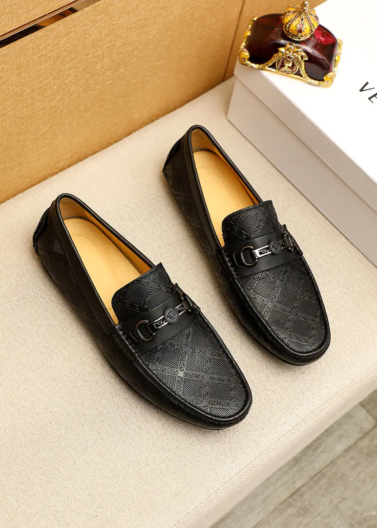💐 Trade marks: VERSACE「Versace.」Doudou shoes. Positive code number: 38-44（45.46.47🉑️Custom） Commodity materials: Select Importing cow skins and pressurizing shoes.+Luxury hardware button., Imported water dyed pigs🐷Pioneer.. Strong stereo visual effects, Original Base Yin. Colour: 1⃣️Colour Optional
