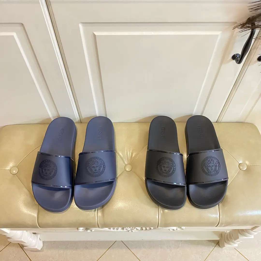 Plant price, Versace.VersaceA beautiful couple slipper., Original private model, 35-46Code