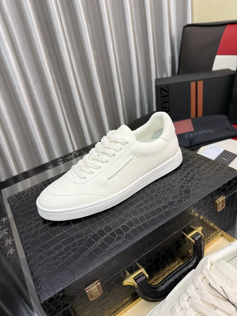 Get out of the factory.⌚️⌚️Jenya.【Top Version】《zegna*》Leisure shoes., Brand♠️Luxury~Requisitions, Top~Quality. [John.]The shoe face is to be matched with imported gas leather with 10 puncture sheep.(·)- Fine work.. The original fashion style is soft and rubber-resistant., The upper feet are soft and comfortable., Physically filmed material is even better., Size: 38-44