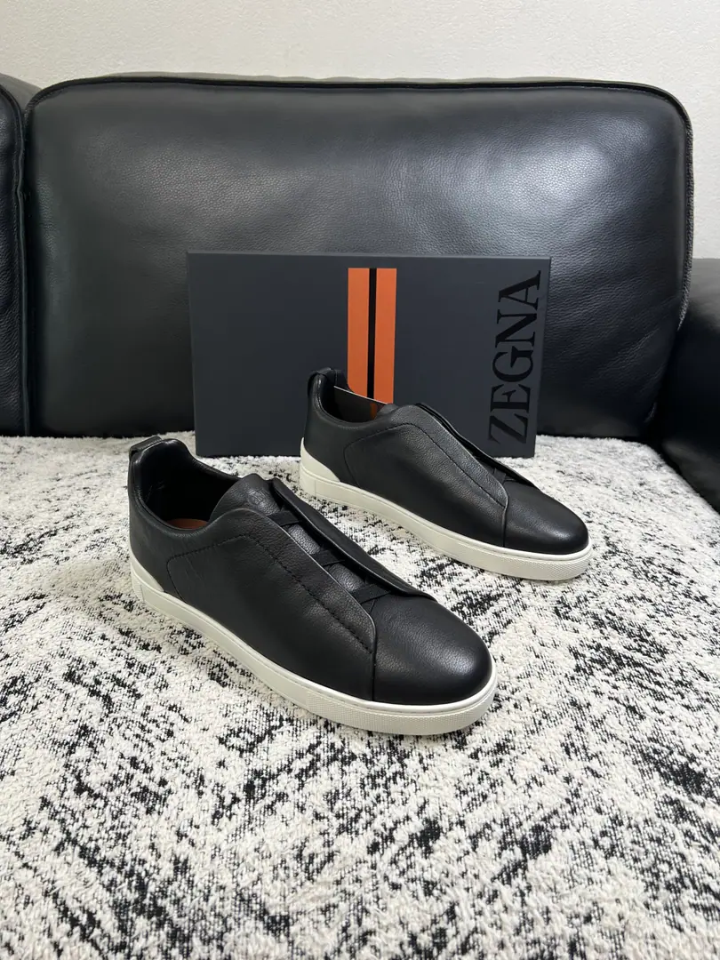 Zegna High Quality Top-level craft Jenya. New plant configuration for cabinet, Italian imports of cow flour, Importing cattle mats., I'm comfortable with air., Shoes under the sole.: The original factory is super comfortable with the original base., The original factory and the single. Codes 39-44（Sold 45 46 ）