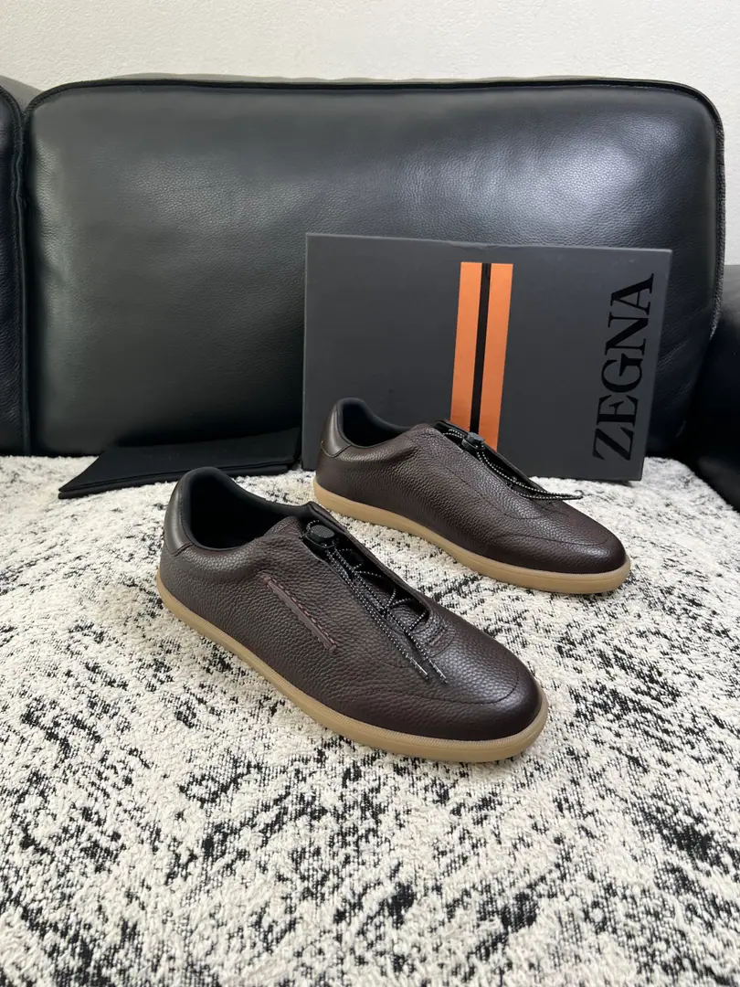 ⚠️Just change the code and don't back off.⚠️ Zegna High Quality Top-level craft Jenya. New plant configuration for cabinet, Italian imports of cow flour, Importing cattle mats., I'm comfortable with air., Shoes under the sole.: The original factory is super comfortable with the original base., The original factory and the single. Welcome to the comparison., Codes 39-44（Sold 45 46 47 ）