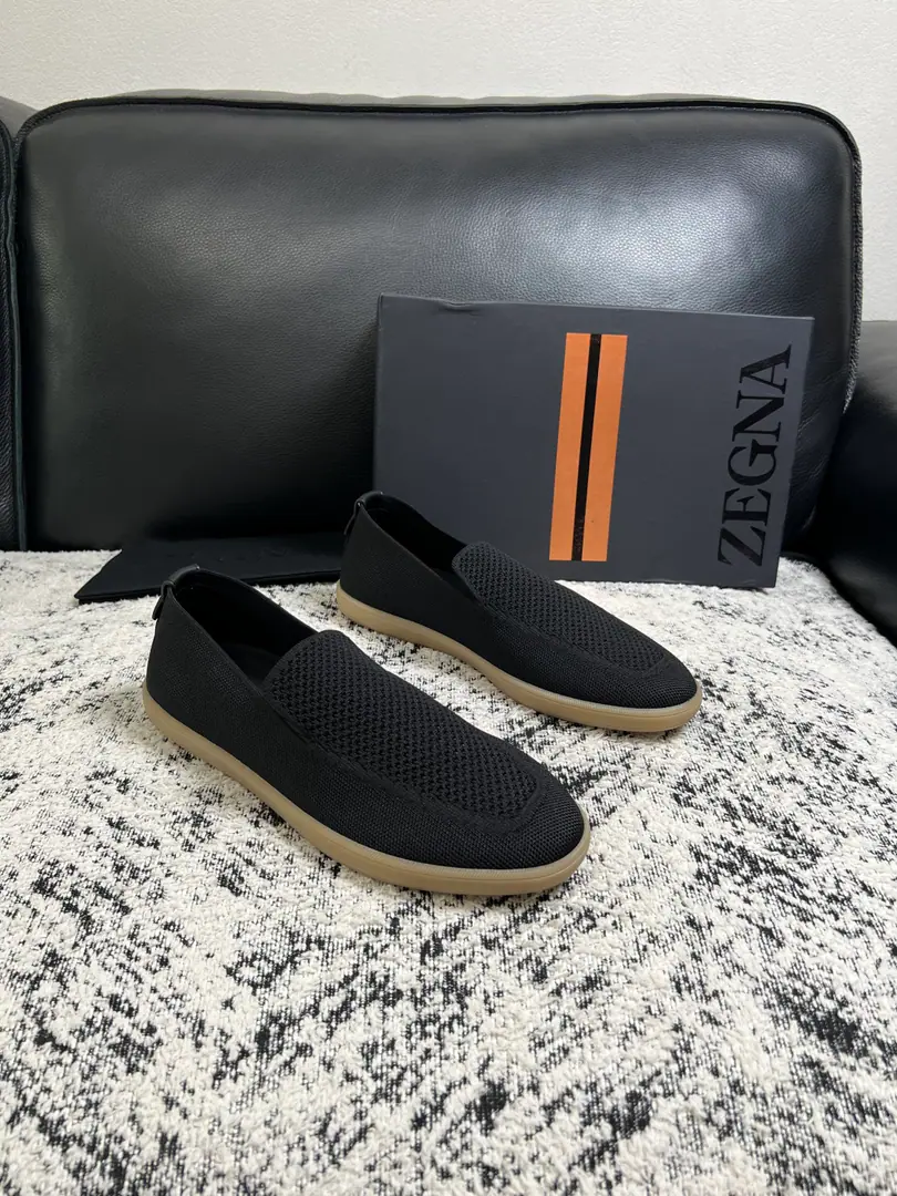 ⚠️Just change the code and don't back off.⚠️ Zegna High Quality Top-level craft Jenya. New plant configuration for cabinet, Italian imports of cow flour, Importing cattle mats., I'm comfortable with air., Shoes under the sole.: The original factory is super comfortable with the original base., The original factory and the single. Welcome to the comparison., Codes 39-44（Sold 45 46 47 ）