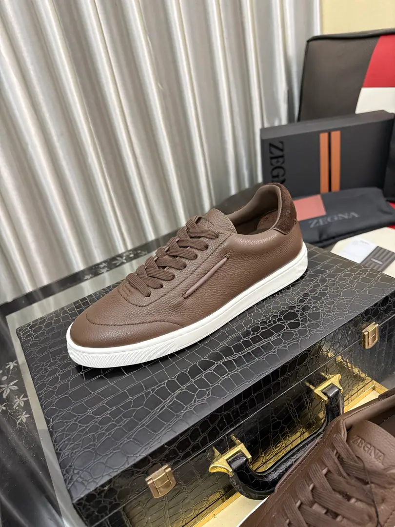 Get out of the factory.⌚️⌚️Jenya.【Top Version】《zegna*》Leisure shoes., Brand♠️Luxury~Requisitions, Top~Quality. [John.]The shoe face is to be matched with imported gas leather with 10 puncture sheep.(·)- Fine work.. The original fashion style is soft and rubber-resistant., The upper feet are soft and comfortable., Physically filmed material is even better., Size: 38-44