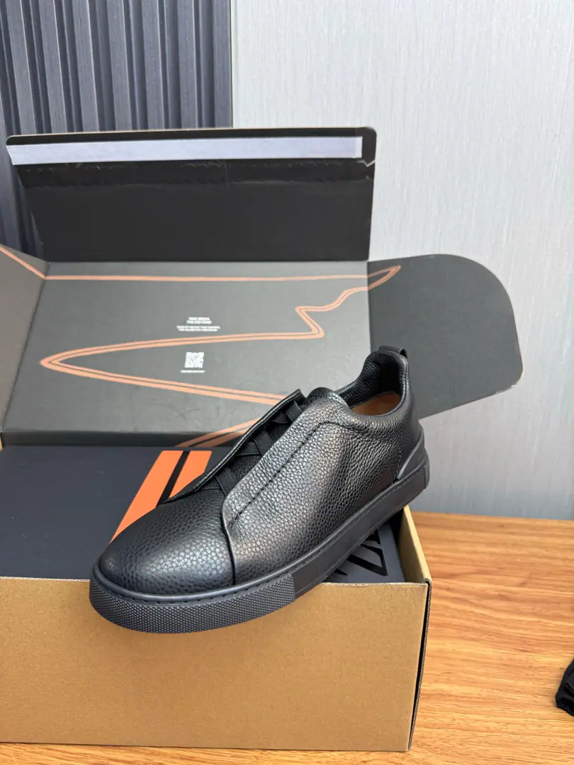 Plant Jenya.【ZEGNA】Scum. The big one.🔥High quality out.✅ Simple style, Soft, Easy. Low profile luxury.!Fabulous.: Original Deer Skin！Uchi.: Skin mat for the calf.！Ecliques and feet.！All of Lats. More air and comfort.！TUP♪ And the vacuum is the bottom ♪！ 38-46（38 45 46I'll make sure I don't change it.）