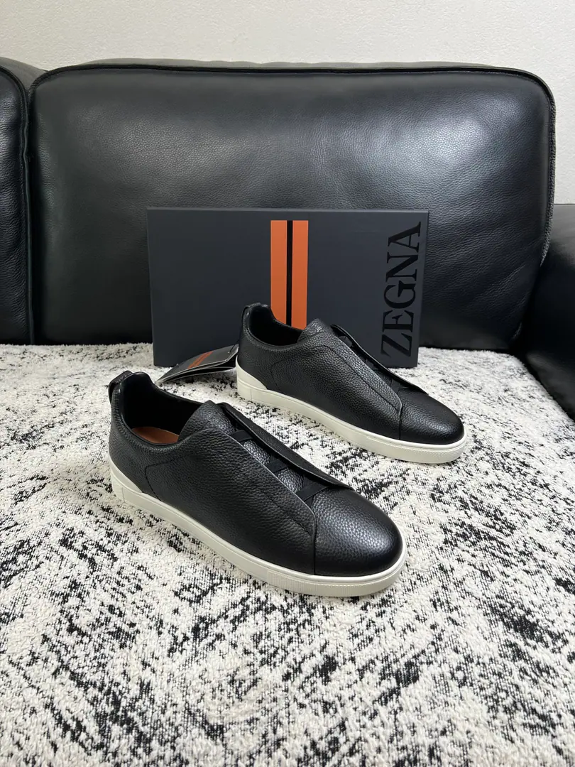 Zegna High Quality Top-level craft Jenya. New plant configuration for cabinet, Italian imports of cow flour, Importing cattle mats., I'm comfortable with air., Shoes under the sole.: The original factory is super comfortable with the original base., The original factory and the single. Codes 39-44（Sold 45 46 ）