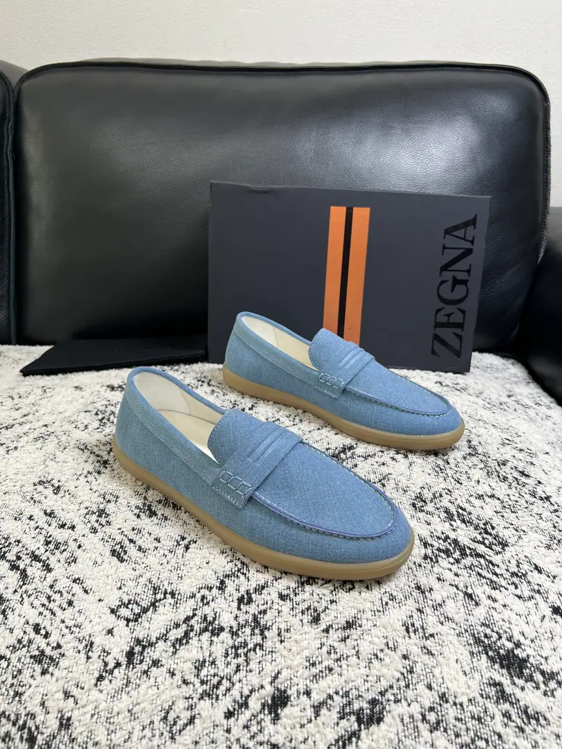⚠️Just change the code and don't back off.⚠️ Zegna High Quality Top-level craft Jenya. New plant configuration for cabinet, Italian imports of cow flour, Importing cattle mats., I'm comfortable with air., Shoes under the sole.: The original factory is super comfortable with the original base., The original factory and the single. Welcome to the comparison., Codes 39-44（Sold 45 46 47 ）