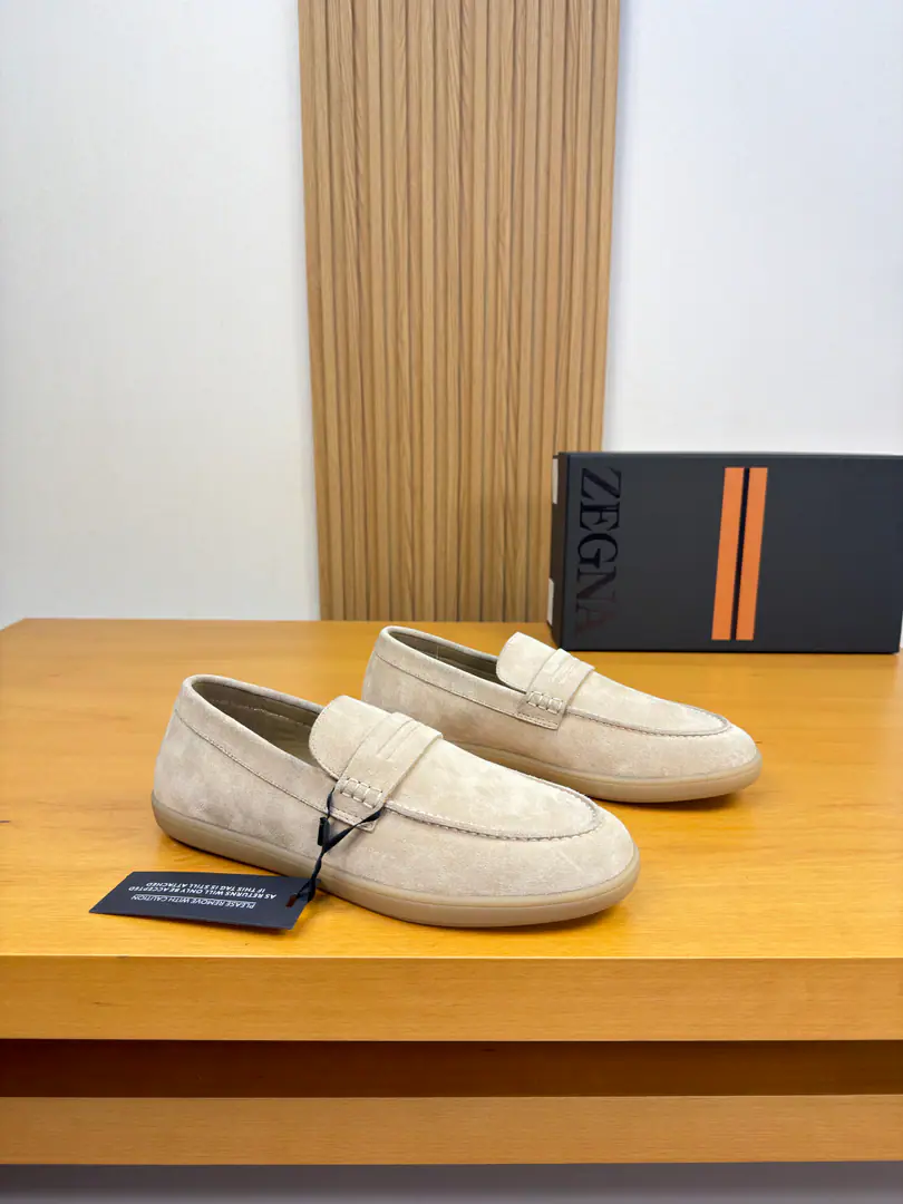 【Zegna】Jenya. High-end quality Original List·The leisure board shoes are stomping. Shoe.: Original🔝Anti-feathers., Shoe Dan..Sew the outer car., Brand-loading decorations Uchi.: Water-tied cow skin. Otsumi!: It's so light.TPR·Rubber: Form Super-high-quality control.·- I'm doing a little work.: Highlight(High-end·- How expensive.·Slot) Size: 39-44（38, 45, Make a reservation.)·Z0186