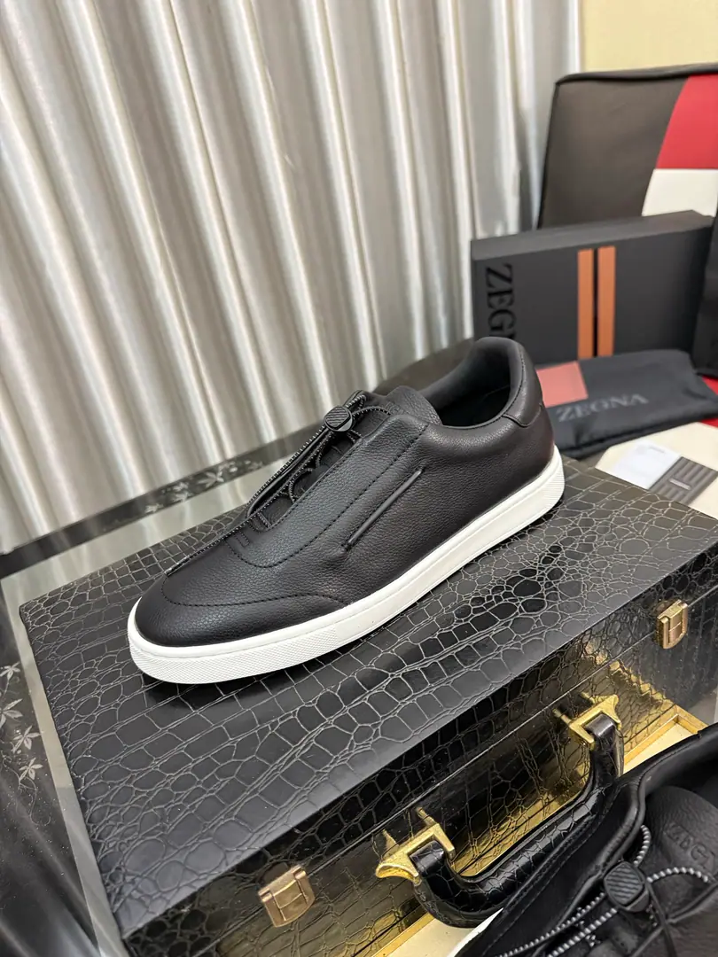 Get out of the factory.⌚️⌚️Jenya.【Top Version】《zegna*》Leisure shoes., Brand♠️Luxury~Requisitions, Top~Quality. [John.]The shoe face is to be matched with imported gas leather with 10 puncture sheep.(·)- Fine work.. The original fashion style is soft and rubber-resistant., The upper feet are soft and comfortable., Physically filmed material is even better., Size: 38-44