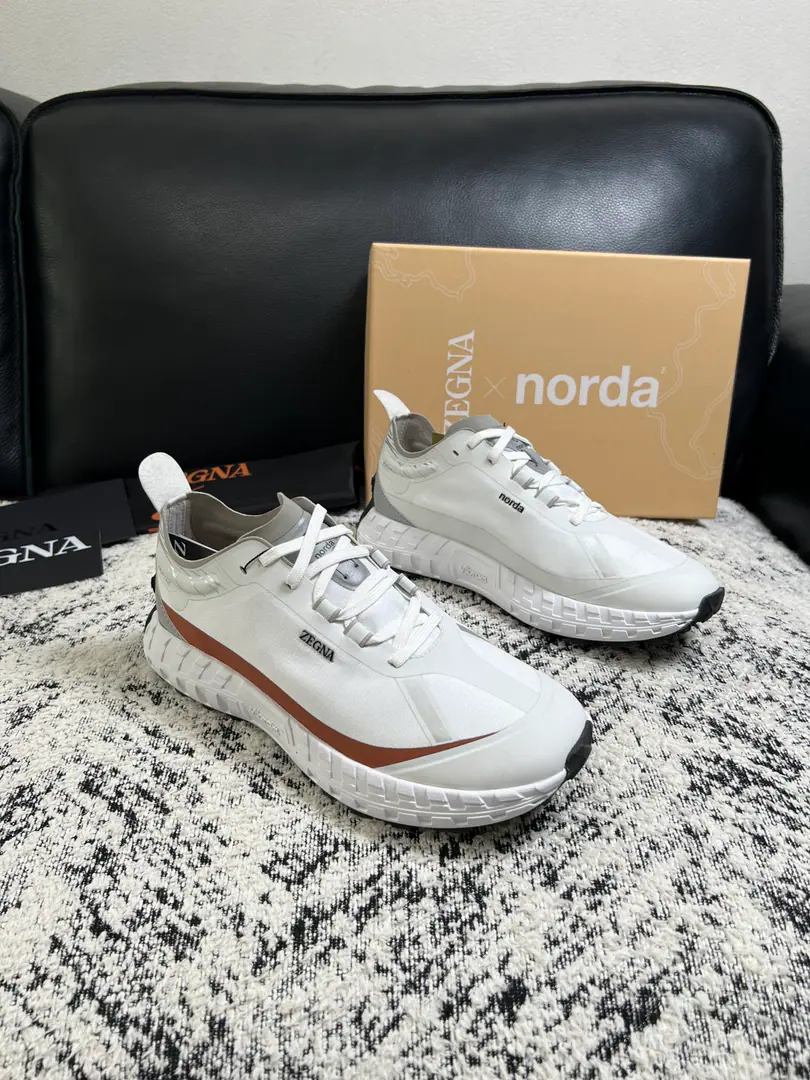 Zegna High Quality Top-level craft Jenya. New plant configuration for cabinet, Italian imports of cow flour, Importing cattle mats., I'm comfortable with air., Shoes under the sole.: The original factory is super comfortable with the original base., The original factory and the single. Codes 39-44（Sold 45 ）