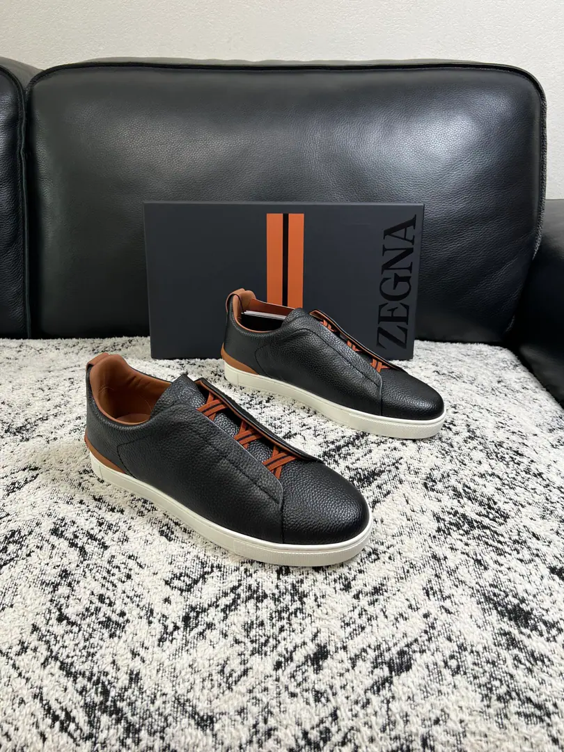 Zegna High Quality Top-level craft Jenya. New plant configuration for cabinet, Italian imports of cow flour, Importing cattle mats., I'm comfortable with air., Shoes under the sole.: The original factory is super comfortable with the original base., The original factory and the single. Codes 39-44（Sold 45 46 ）