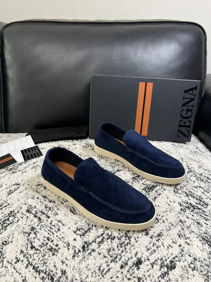 Zegna High Quality Top-level craft Jenya. New plant configuration for cabinet, Italian imports of cow flour, Importing cattle mats., I'm comfortable with air., Shoes under the sole.: The original factory is super comfortable with the original base., The original factory and the single. Codes 39-44（Sold38 45 ）
