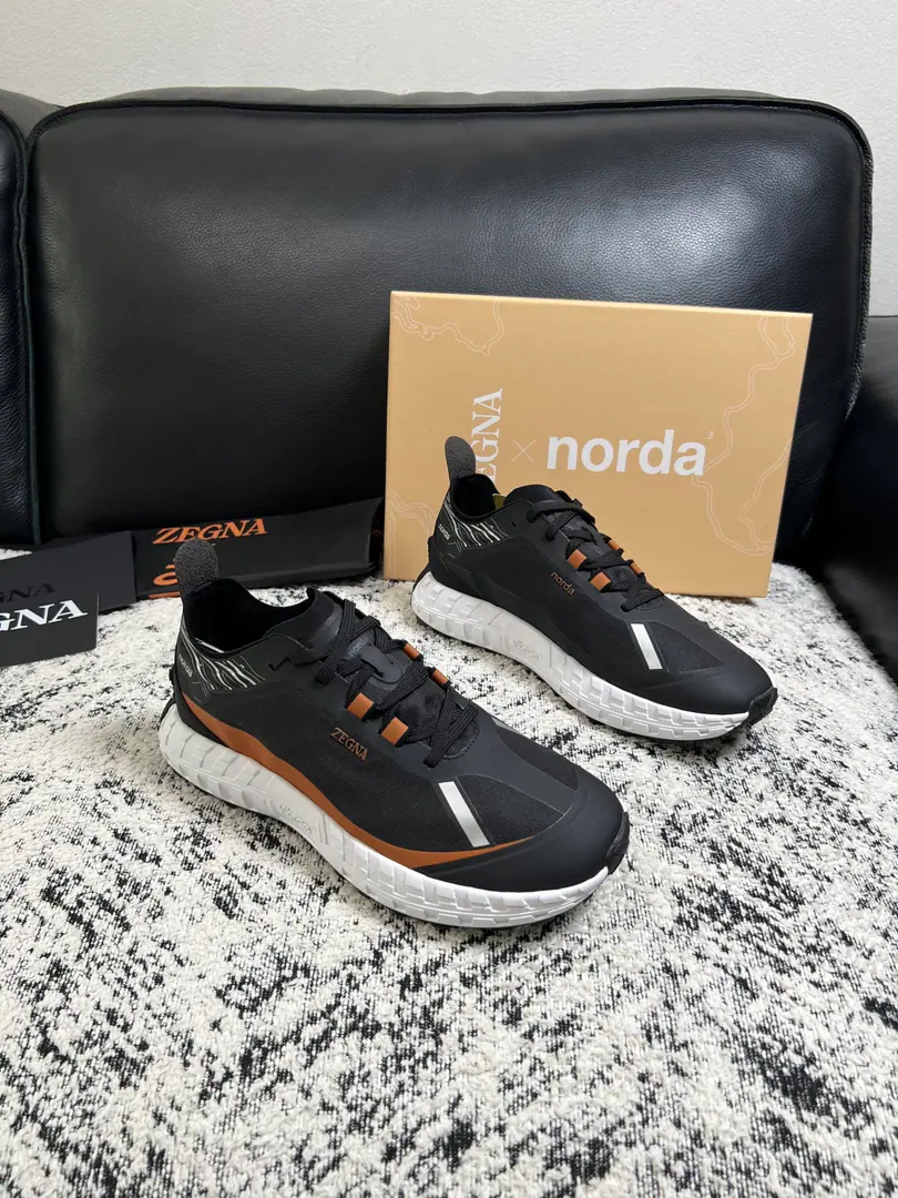 Zegna High Quality Top-level craft Jenya. New plant configuration for cabinet, Italian imports of cow flour, Importing cattle mats., I'm comfortable with air., Shoes under the sole.: The original factory is super comfortable with the original base., The original factory and the single. Codes 39-44（Sold 45 ）