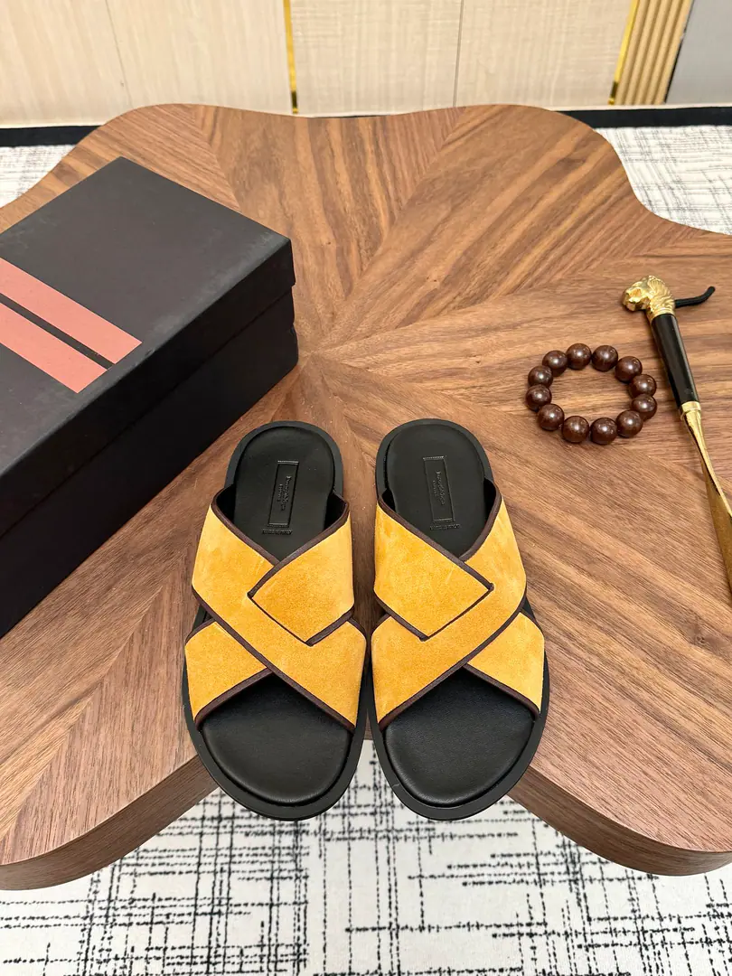 Get out of the factory.【Zegna】Jenya. High-end quality slippers The same star Wu ‼️Official Network1: 1, Men cross. One word for slippers., Original leather shoes., Pocket rubber combination, bottom, Codes: 39-46Multi-colour Multi-Purpose