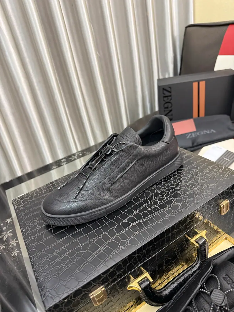 Get out of the factory.⌚️⌚️Jenya.【Top Version】《zegna*》Leisure shoes., Brand♠️Luxury~Requisitions, Top~Quality. [John.]The shoe face is to be matched with imported gas leather with 10 puncture sheep.(·)- Fine work.. The original fashion style is soft and rubber-resistant., The upper feet are soft and comfortable., Physically filmed material is even better., Size: 38-44