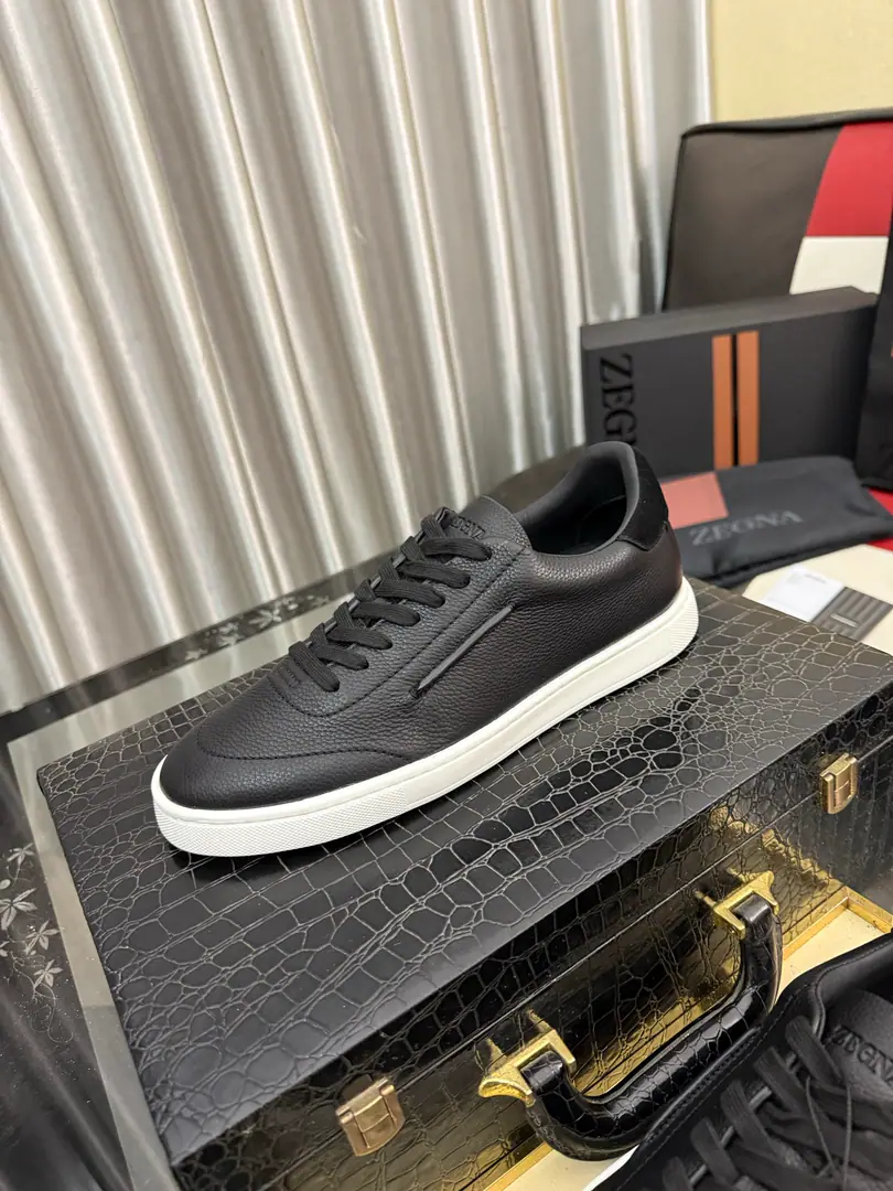 Get out of the factory.⌚️⌚️Jenya.【Top Version】《zegna*》Leisure shoes., Brand♠️Luxury~Requisitions, Top~Quality. [John.]The shoe face is to be matched with imported gas leather with 10 puncture sheep.(·)- Fine work.. The original fashion style is soft and rubber-resistant., The upper feet are soft and comfortable., Physically filmed material is even better., Size: 38-44
