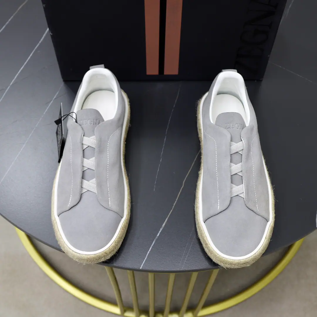 Get out of the factory.《Zegna》【Classic First List•Version】Jenya.: Top🔝Requisitions🔍🔍The latest man's office is being sold simultaneously., Italy🇮🇹Imported quality original: 🔝Branded cow-backed cow skin.·Shoe-tucking brand.logo: Highlight（High-end·- How expensive.·Slot）·I'm a researcher.（Italy🇮🇹Yes, it is.🐂In the cow's skin.）, Shoes under the sole.: The original plant is used for the original base., Double-layer active formation: Ultra Light Original Otsumi!·Environmental protection·Pumper·It's so light.·Comfortable.·🌲🌲🌲·Physical shoot🎬It's even better in shape.🔍🔍High Quality·- With a single.;You can come in and out of the counter., StandardSize:38.39.40.41.42.43.44.#（Make a reservation.45#）Gian[Coffee.]Welcome to the playlist.……☕️☁