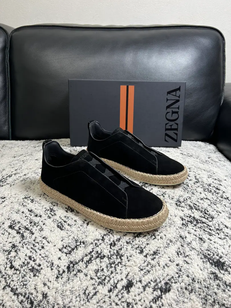 Zegna High Quality Top-level craft Jenya. New plant configuration for cabinet, Italian imports of cow flour, Importing cattle mats., I'm comfortable with air., Shoes under the sole.: The original factory is super comfortable with the original base., The original factory and the single. Codes 39-44（Sold38 45 ）