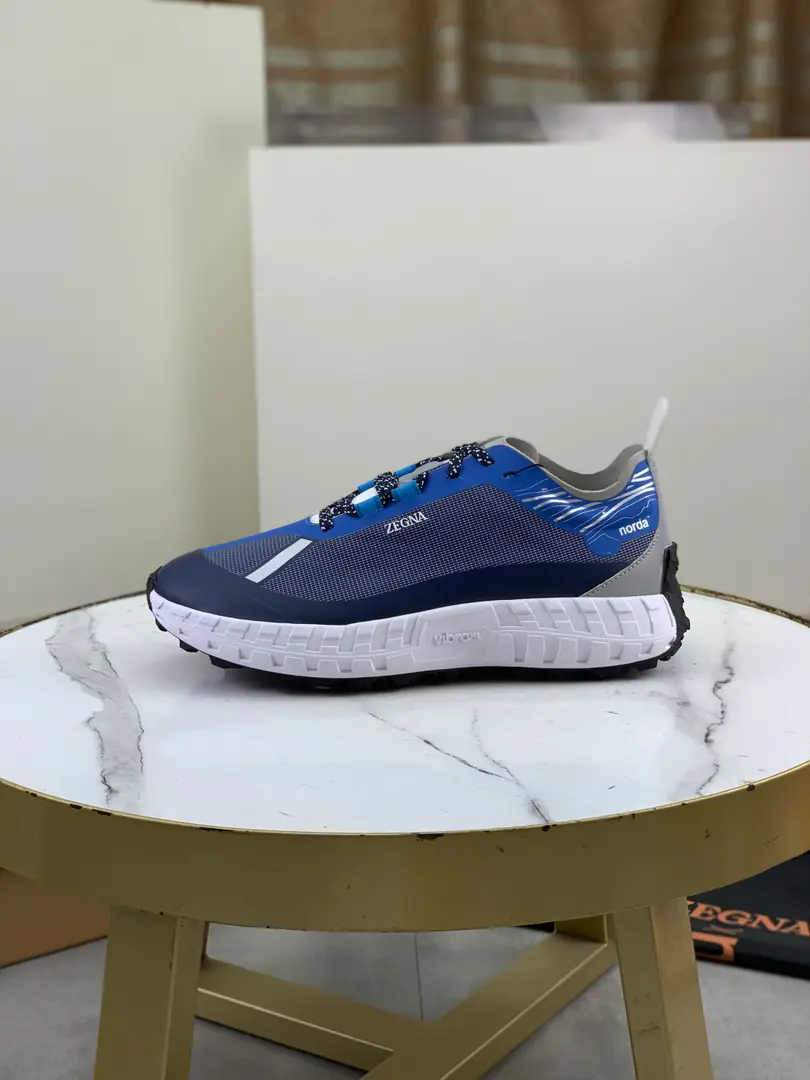 Plant prices Real value Top Version ZEGNA x norda™Jenya. Joint contributions Outdoor Off-road. Run-off shoes. Leisure Sports shoes Monopoly. Jenya. x norda™ Technology-based sports shoes blended in elegant style and precision-run shoe technology, Working to design high performance. The shoe is used on the side of the shoe. Dyneema® The material is made of material., It's a light match. Vibram® Shoes under the sole.. Embrace with reflection details, It's a brand-marked logo., Make the whole thing look like a man. ▪️ Fabulous.: Original custom technology air network ▪️ Uchi.: The original custom-made air network. ▪️ Shoes under the sole.: Original modeling smooth-foil bubble material ▪️ Bottom: 4CM ▪️ Size: 39-46