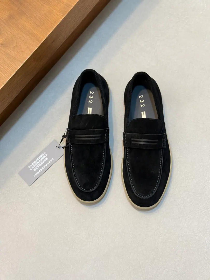 Ermenegildo Zegna Jenya. Old Money. Pyre skin./Pecktail. - Tetsu-shoes. This one. Old Money. - Tetsu-shoes. The fabric is made of a grain of cow skin with a velvet face., The tie is designed to be modern and retro-looking.. I'm so creative. I'm so excited about the way that I'm going to put my shoes on.. Natural rubber shoes are so powerful., Shoe mattress with custom design. This German sports shoe is in the Jenie Oasis.（Oasi Zegna） The name of the highway., Show the flexibility of brands to the times.. The soles are light and flexible., Nice catch.. A new, asymmetrical shoe bottom-strateinal salute. The early appearance of the highway.. Signal same-synthetic sew lines and side branding are mutually reinforcing., The symbol of the uniquely fashioned version of the Jania brand... It's more sophisticated with a leather leather shirt.. Version and Product Details: Pyre skin./Fly, leather., In the skin of a posh cow., Shoe pads.. Bottom-of-the-line sutures, practice, The base of the honey-colored natural rubber shoes., ♪ Dismantled memory shoes, To add a modern sense of motion to this leisure shoe.. Product Code: LHSOY-S8218Z-TDM Italian manufacture. Size: 39/40/41/42/43/44/45,Standard leather shoe size. Box packing, Take the bag with the shoe.！