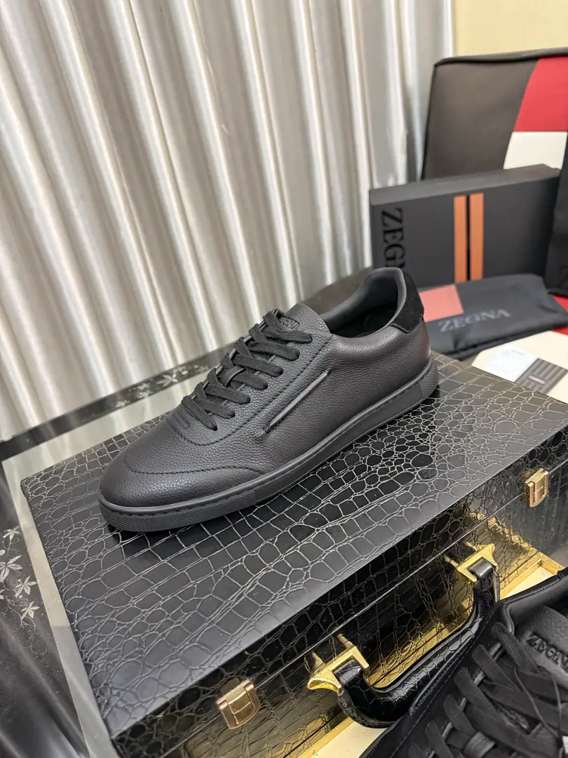 Get out of the factory.⌚️⌚️Jenya.【Top Version】《zegna*》Leisure shoes., Brand♠️Luxury~Requisitions, Top~Quality. [John.]The shoe face is to be matched with imported gas leather with 10 puncture sheep.(·)- Fine work.. The original fashion style is soft and rubber-resistant., The upper feet are soft and comfortable., Physically filmed material is even better., Size: 38-44
