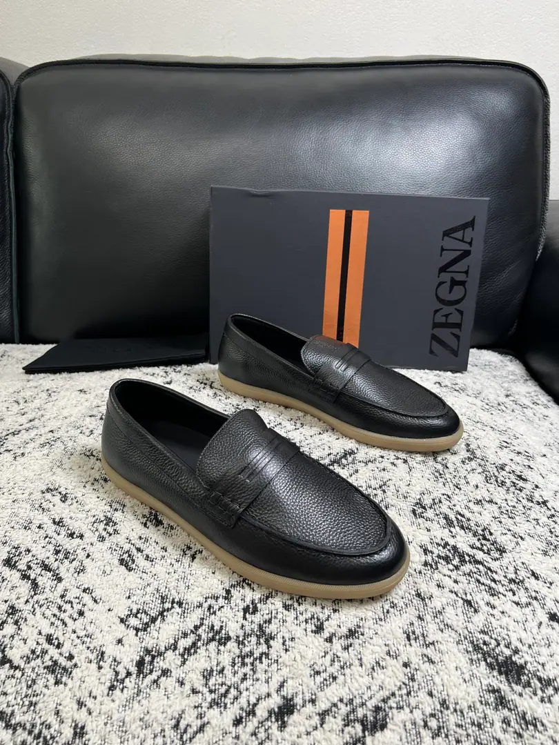 ⚠️Just change the code and don't back off.⚠️ Zegna High Quality Top-level craft Jenya. New plant configuration for cabinet, Italian imports of cow flour, Importing cattle mats., I'm comfortable with air., Shoes under the sole.: The original factory is super comfortable with the original base., The original factory and the single. Welcome to the comparison., Codes 39-44（Sold 45 46 47 ）