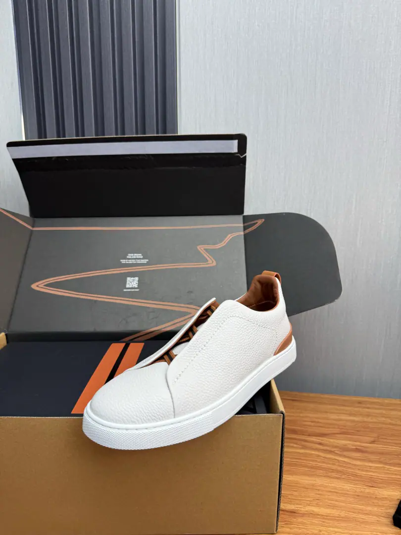 Plant Jenya.【ZEGNA】Scum. The big one.🔥High quality out.✅ Simple style, Soft, Easy. Low profile luxury.!Fabulous.: Original Deer Skin！Uchi.: Skin mat for the calf.！Ecliques and feet.！All of Lats. More air and comfort.！TUP♪ And the vacuum is the bottom ♪！ 38-46（38 45 46I'll make sure I don't change it.）