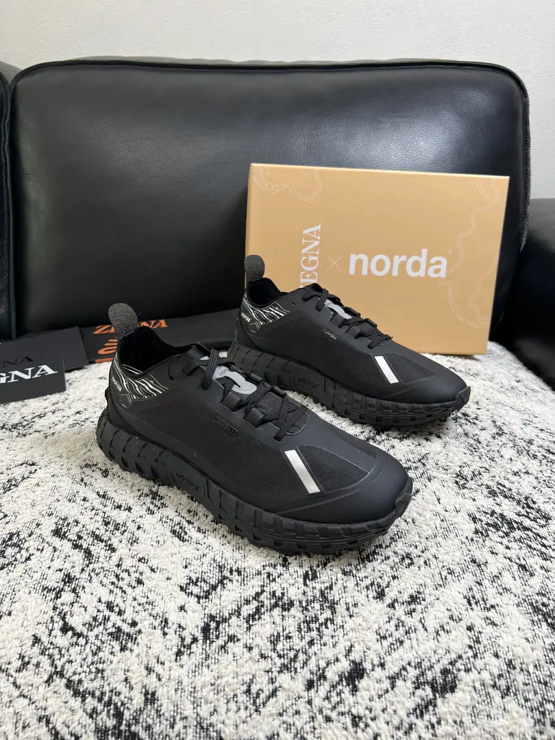 Zegna High Quality Top-level craft Jenya. New plant configuration for cabinet, Italian imports of cow flour, Importing cattle mats., I'm comfortable with air., Shoes under the sole.: The original factory is super comfortable with the original base., The original factory and the single. Codes 39-44（Sold 45 ）