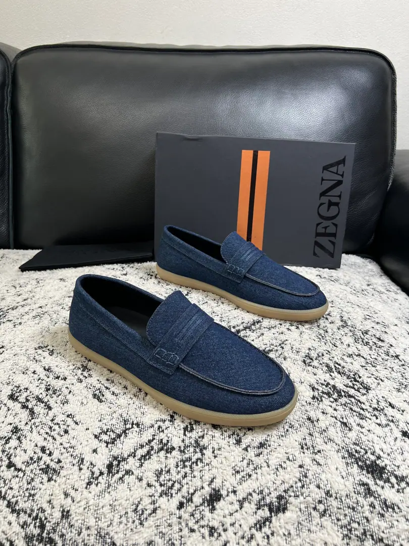 ⚠️Just change the code and don't back off.⚠️ Zegna High Quality Top-level craft Jenya. New plant configuration for cabinet, Italian imports of cow flour, Importing cattle mats., I'm comfortable with air., Shoes under the sole.: The original factory is super comfortable with the original base., The original factory and the single. Welcome to the comparison., Codes 39-44（Sold 45 46 47 ）