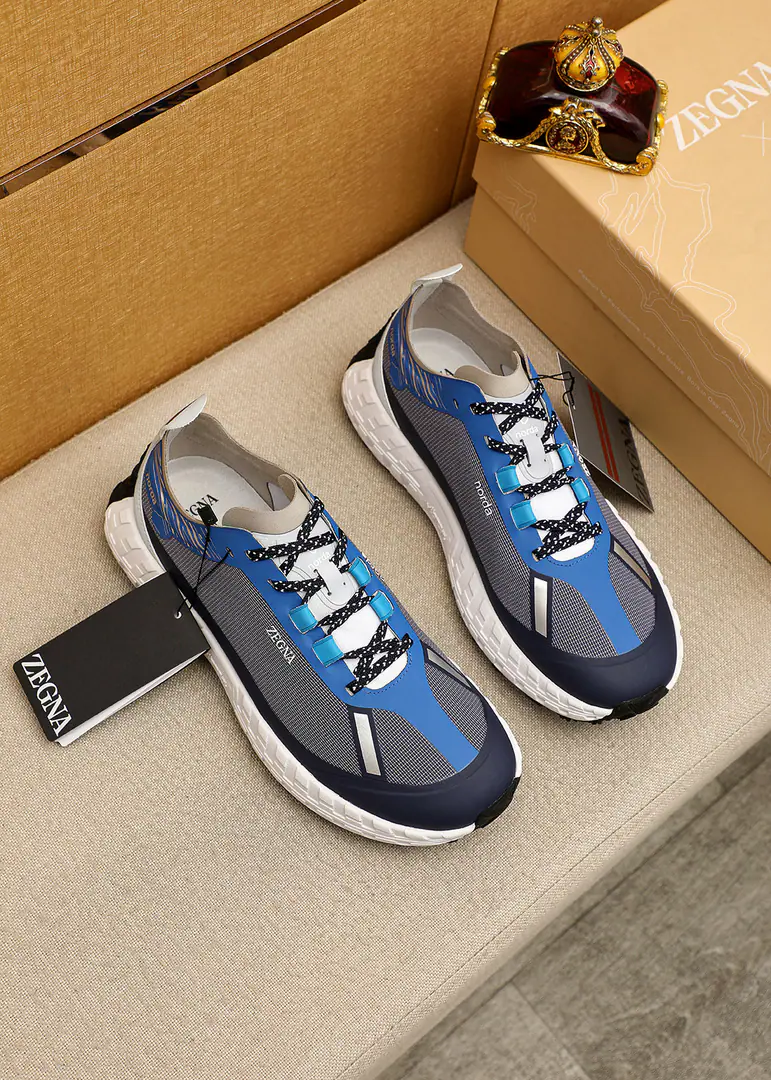 💐 Trade marks: Ermenegildo Zegna「 Jenya. 」Sports and leisure shoes Positive code number: 39-46（45.46I'll make sure I don't change it.） Commodity materials: I'm gonna go get some air-weaving shoes., Air-shoe cushions., Rubber slides over the top. Colours: 1⃣️2⃣️Colour Optional