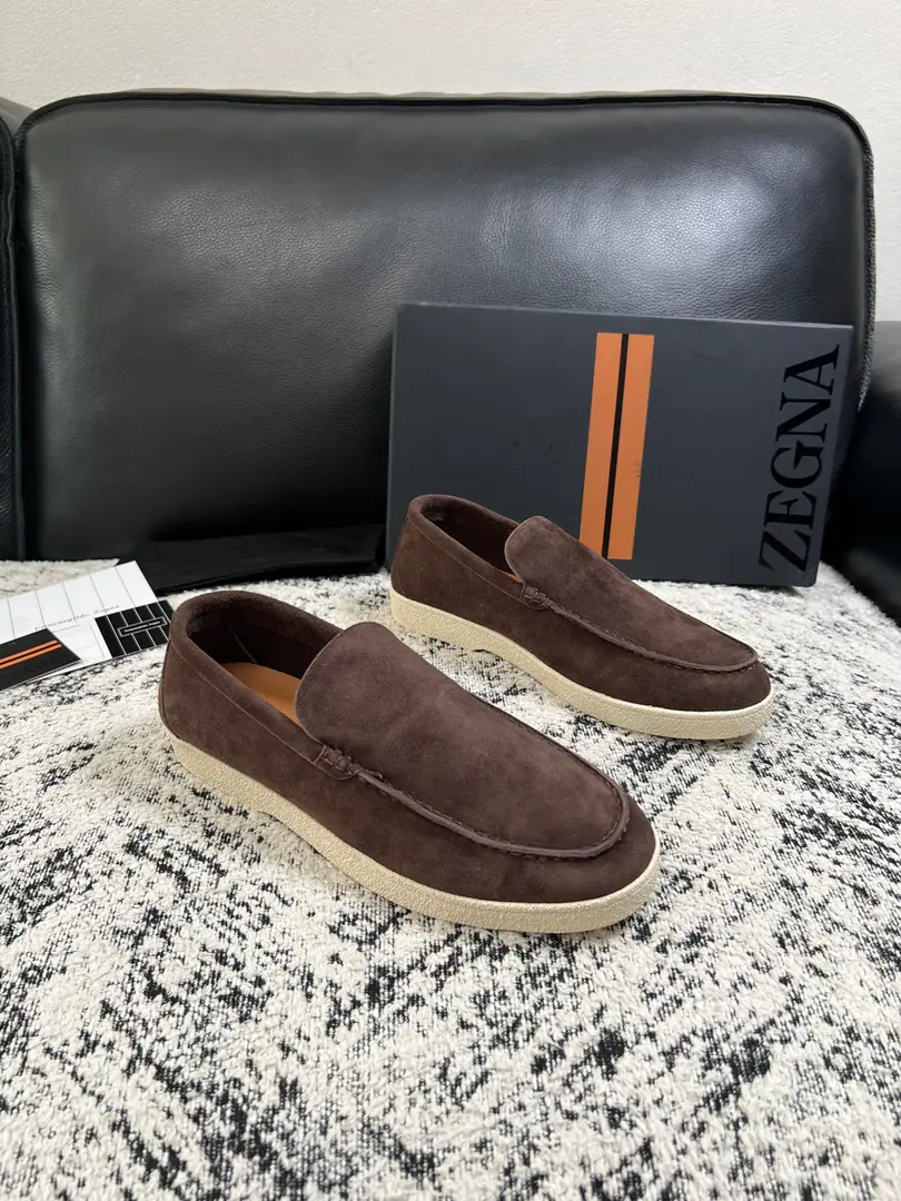 Zegna High Quality Top-level craft Jenya. New plant configuration for cabinet, Italian imports of cow flour, Importing cattle mats., I'm comfortable with air., Shoes under the sole.: The original factory is super comfortable with the original base., The original factory and the single. Codes 39-44（Sold38 45 ）